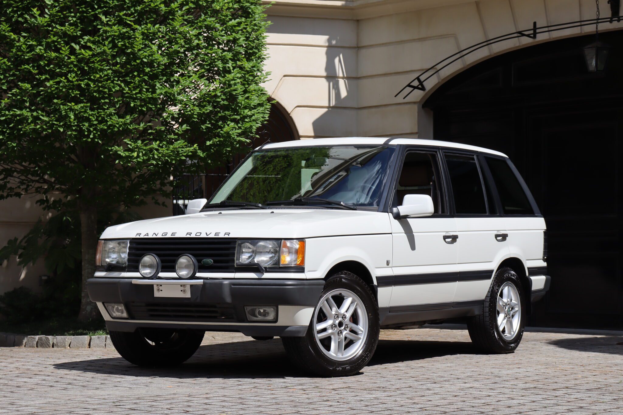 Listings Archive | The Classic Car Collective